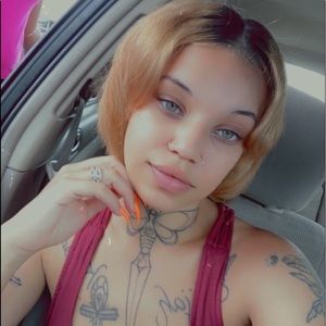 Meet your Posher, Savannah